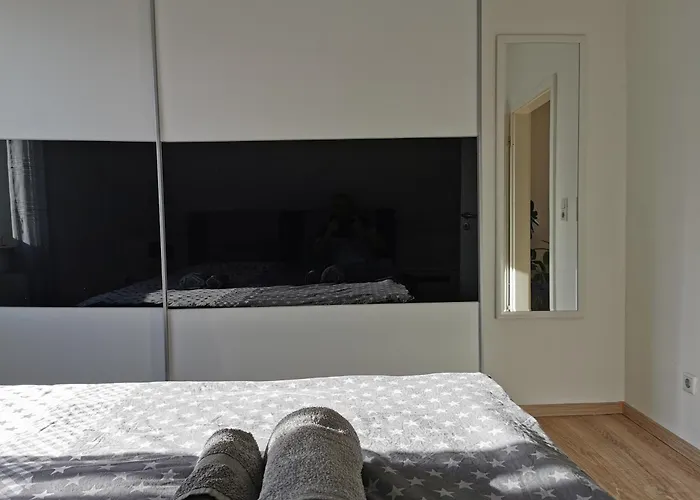 Apartman Tiravisa *